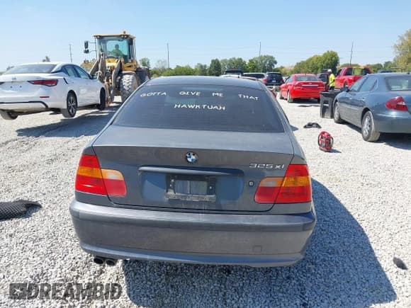 ✅ 2002 BMW 3 Series 325xi • VIN: WBAEU33422PF58081 • Lot: 43206081. Wystawiony na IAAI z przebiegiem 152 615 mil. Bezpłatny archiwum sprzedaży aukcyjnych z USA i szczegółowy raport historii pojazdu na DreamBid. Zdjęcie 16.