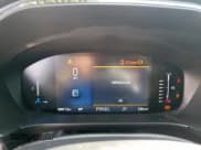 ✅ 2024 Ford Escape ST-Line • VIN: 1FMCU0MN4RUA15724 • Lot: 82097495. Wystawiony na Copart z przebiegiem 39 917 mil. Bezpłatny archiwum sprzedaży aukcyjnych z USA i szczegółowy raport historii pojazdu na DreamBid. Zdjęcie 9.