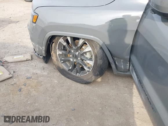 ✅ 2019 Jeep Grand Cherokee Altitude • VIN: 1C4RJEAG7KC662575 • Лот: 42096850. Опубликован ранее на IAAI с пробегом 83 945 миль. Бесплатный доступ к архиву аукционных продаж из США и подробный отчёт об истории автомобиля на DreamBid. Изображение 6.