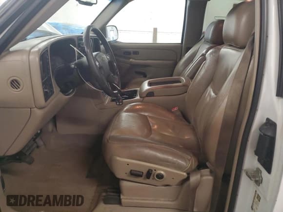 ✅ 2004 Chevrolet Silverado 1500 • VIN: 2GCEK19T441242545 • Lot: 59796425. Listed on Copart with 188,700 mi. Free auction sales archive from the USA and detailed vehicle history report at DreamBid. Image 7.