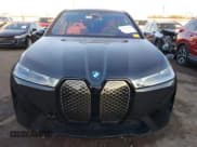 ✅ 2023 BMW iX M60 • VIN: WB533CF05PCM19091 • Lot: 41223322. Wystawiony na IAAI z przebiegiem 15 916 mil. Bezpłatny archiwum sprzedaży aukcyjnych z USA i szczegółowy raport historii pojazdu na DreamBid. Zdjęcie 13.