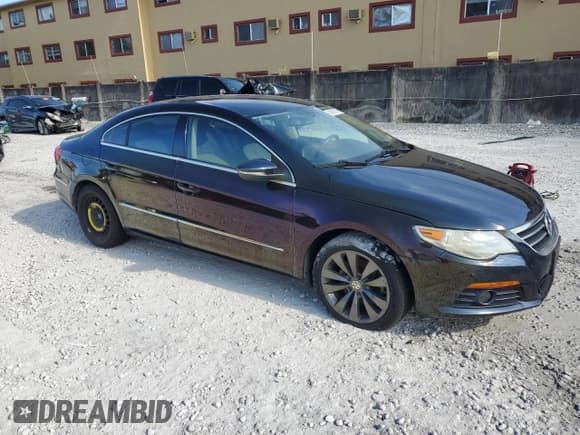 ✅ 2010 Volkswagen CC Sport • VIN: WVWML7AN2AE527084 • Lot: 68910115. Wystawiony na Copart z przebiegiem 117 104 mil. Bezpłatny archiwum sprzedaży aukcyjnych z USA i szczegółowy raport historii pojazdu na DreamBid. Zdjęcie 4.