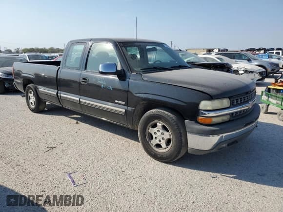 ✅ 2000 Chevrolet Silverado 1500 • VIN: 1GCEC19T5YE211600 • Лот: 75769454. Опубликован ранее на Copart с пробегом Не указан. Бесплатный доступ к архиву аукционных продаж из США и подробный отчёт об истории автомобиля на DreamBid. Изображение 4.