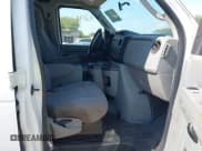 ✅ 2012 Ford Econoline Cargo Recreational • VIN: 1FTNE2EW2CDB00498 • Lot: 42942224. Wystawiony na IAAI z przebiegiem 193 272 mil. Bezpłatny archiwum sprzedaży aukcyjnych z USA i szczegółowy raport historii pojazdu na DreamBid. Zdjęcie 5.
