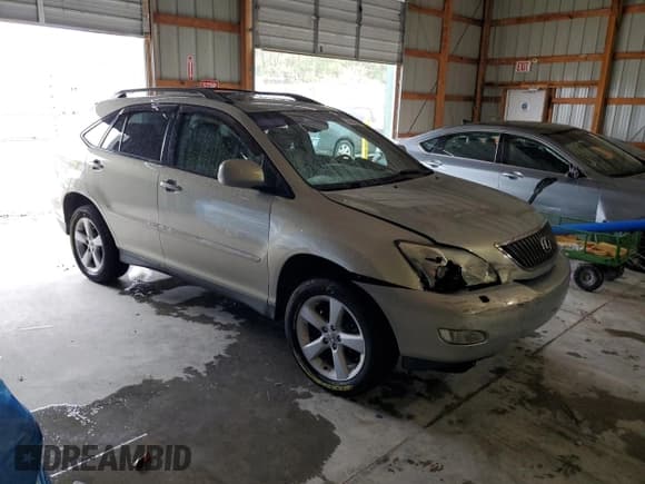 ✅ 2006 Lexus RX 330 • VIN: 2T2HA31UX6C109532 • Лот: 85524525. Опубликован ранее на Copart с пробегом 209 588 миль. Бесплатный доступ к архиву аукционных продаж из США и подробный отчёт об истории автомобиля на DreamBid. Изображение 4.