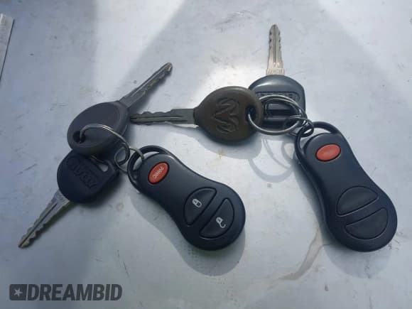 ✅ 2005 Dodge 1500 SLT • VIN: 1D7HA18D75S172461 • Lot: 43668351. Wystawiony na IAAI z przebiegiem 339 972 mil. Bezpłatny archiwum sprzedaży aukcyjnych z USA i szczegółowy raport historii pojazdu na DreamBid. Zdjęcie 11.