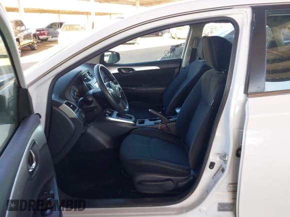 ✅ 2018 Nissan Sentra SR • VIN: 3N1AB7AP0JY270312 • Lot: 43634961. Listed on IAAI with 95,096 mi. Free auction sales archive from the USA and detailed vehicle history report at DreamBid. Image 5.