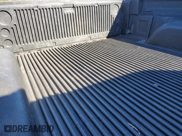 ✅ 2006 GMC Sierra 1500 Work Truck • VIN: 3GTEC14X86G163252 • Лот: 82444665. Опубликован ранее на Copart с пробегом 217 355 миль. Бесплатный доступ к архиву аукционных продаж из США и подробный отчёт об истории автомобиля на DreamBid. Изображение 10.