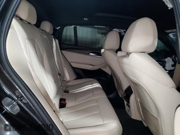 ✅ 2019 BMW X4 xDrive30i • VIN: 5UXUJ3C50KLG51834 • Lot: 86010284. Listed on Copart with Not provided. Free auction sales archive from the USA and detailed vehicle history report at DreamBid. Image 11.