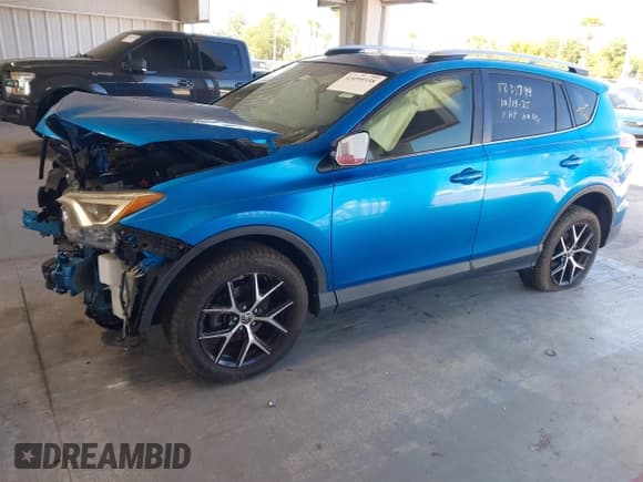 ✅ 2016 Toyota RAV4 SE • VIN: JTMNFREV6GJ072953 • Lot: 43499338. Wystawiony na IAAI z przebiegiem 79 932 mil. Bezpłatny archiwum sprzedaży aukcyjnych z USA i szczegółowy raport historii pojazdu na DreamBid. Zdjęcie 18.