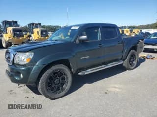 ✅ 2010 Toyota Tacoma • VIN: 3TMLU4EN8AM046882 • Lot: 82629085. Listed on Copart with 156,805 mi. Free auction sales archive from the USA and detailed vehicle history report at DreamBid. Image 1.
