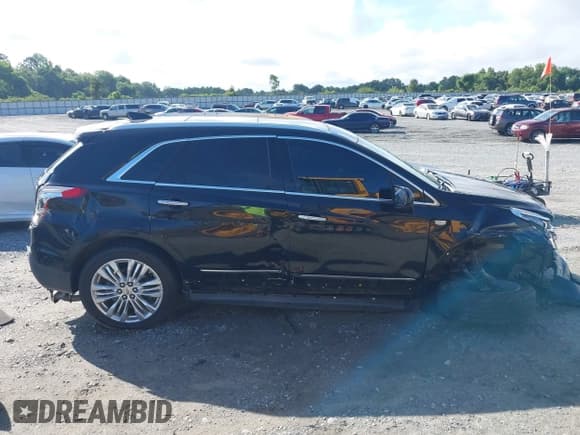 ✅ 2019 Cadillac XT5 Premium Luxury AWD • VIN: 1GYKNFRS0KZ233564 • Лот: 42507436. Опубликован ранее на IAAI с пробегом 161 484 миль. Бесплатный доступ к архиву аукционных продаж из США и подробный отчёт об истории автомобиля на DreamBid. Изображение 14.