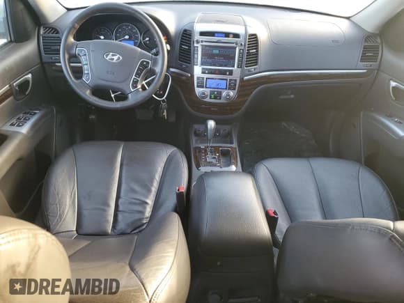 ✅ 2011 Hyundai Santa Fe Limited • VIN: 5XYZK4AG8BG054406 • Lot: 81667864. Listed on Copart with 90,403 mi. Free auction sales archive from the USA and detailed vehicle history report at DreamBid. Image 8.