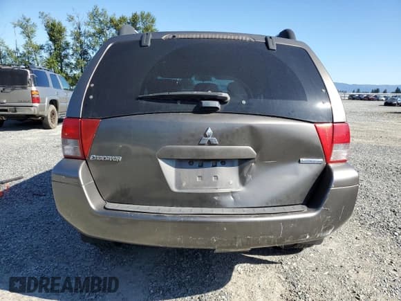 ✅ 2005 Mitsubishi Endeavor Limited • VIN: 4A4MM41S95E015743 • Lot: 67927095. Listed on Copart with 170,089 mi. Free auction sales archive from the USA and detailed vehicle history report at DreamBid. Image 6.