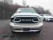 2017 Ram 1500 Big Horn z VIN 1C6RR7TT2HS792347, wystawiony jako IAAI lot #41863455 z przebiegiem 152 878 mil mil oraz . Historia ofert i sprzedaży dostępna na DreamBid. Obrazek 13.