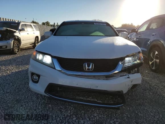 ✅ 2014 Honda Accord EX-L • VIN: 1HGCT2B8XEA007642 • Lot: 82306135. Wystawiony na Copart z przebiegiem 183 790 mil. Bezpłatny archiwum sprzedaży aukcyjnych z USA i szczegółowy raport historii pojazdu na DreamBid. Zdjęcie 5.