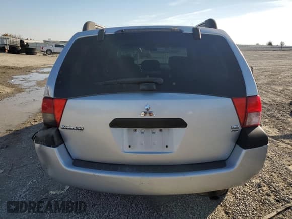 ✅ 2004 Mitsubishi Endeavor LS • VIN: 4A4MN21S84E047860 • Lot: 91178345. Listed on Copart with 180,613 mi. Free auction sales archive from the USA and detailed vehicle history report at DreamBid. Image 6.