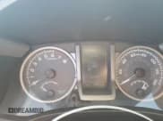 ✅ 2017 Toyota Tacoma SR5 • VIN: 5TFSZ5AN1HX053606 • Lot: 81950205. Wystawiony na Copart z przebiegiem 99 772 mil. Bezpłatny archiwum sprzedaży aukcyjnych z USA i szczegółowy raport historii pojazdu na DreamBid. Zdjęcie 9.