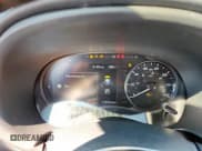 ✅ 2024 Nissan Kicks SR • VIN: 3N1CP5DV4RL563647 • Lot: 80501605. Wystawiony na Copart z przebiegiem 19 303 mil. Bezpłatny archiwum sprzedaży aukcyjnych z USA i szczegółowy raport historii pojazdu na DreamBid. Zdjęcie 9.