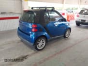 ✅ 2008 Smart fortwo Pure • VIN: WMEEJ31X28K123879 • Lot: 42258663. Wystawiony na IAAI z przebiegiem 93 056 mil. Bezpłatny archiwum sprzedaży aukcyjnych z USA i szczegółowy raport historii pojazdu na DreamBid. Zdjęcie 4.