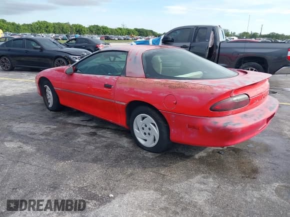 ✅ 1995 Chevrolet Camaro • VIN: 2G1FP22S2S2160911 • Lot: 42413545. Listed on IAAI with 32,767 mi. Free auction sales archive from the USA and detailed vehicle history report at DreamBid. Image 3.