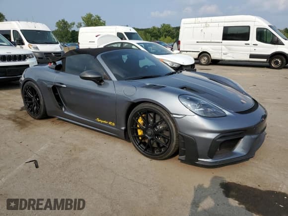 ✅ 2024 Porsche 718 Spyder RS • VIN: WP0CE2A8XRK240155 • Lot: 67824394. Wystawiony na Copart z przebiegiem Nie podano. Bezpłatny archiwum sprzedaży aukcyjnych z USA i szczegółowy raport historii pojazdu na DreamBid. Zdjęcie 4.