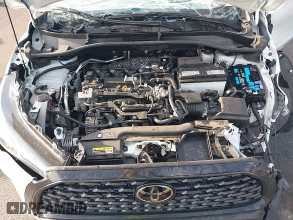 ✅ 2023 Toyota Corolla Cross L • VIN: 7MUAAABG6PV046737 • Lot: 43182455. Wystawiony na IAAI z przebiegiem 15 571 mil. Bezpłatny archiwum sprzedaży aukcyjnych z USA i szczegółowy raport historii pojazdu na DreamBid. Zdjęcie 10.