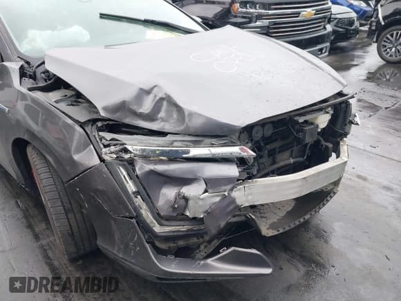 ✅ 2018 Honda Clarity • VIN: JHMZC5F19JC021696 • Lot: 41920191. Listed on IAAI with Not provided. Free auction sales archive from the USA and detailed vehicle history report at DreamBid. Image 6.