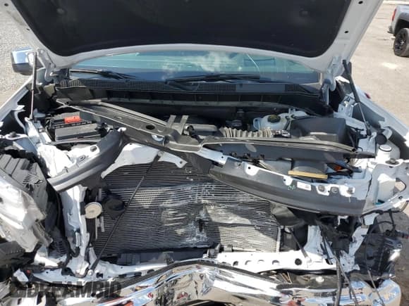 ✅ 2024 Chevrolet Silverado 1500 LTZ • VIN: 2GCUDGED1R1272617 • Лот: 64769255. Опубликован ранее на Copart с пробегом Не указан. Бесплатный доступ к архиву аукционных продаж из США и подробный отчёт об истории автомобиля на DreamBid. Изображение 11.