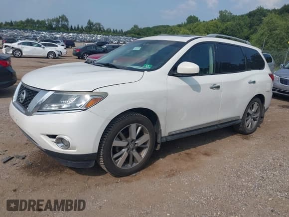 ✅ 2014 Nissan Pathfinder Platinum • VIN: 5N1AR2MM0EC650239 • Lot: 42941659. Wystawiony na IAAI z przebiegiem 174 898 mil. Bezpłatny archiwum sprzedaży aukcyjnych z USA i szczegółowy raport historii pojazdu na DreamBid. Zdjęcie 2.