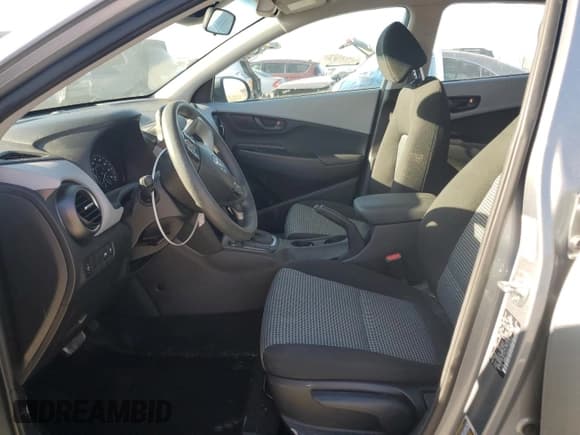 ✅ 2020 Hyundai Kona SE • VIN: KM8K1CAA2LU497401 • Лот: 62912513. Опубликован ранее на Copart с пробегом 30 946 миль. Бесплатный доступ к архиву аукционных продаж из США и подробный отчёт об истории автомобиля на DreamBid. Изображение 7.