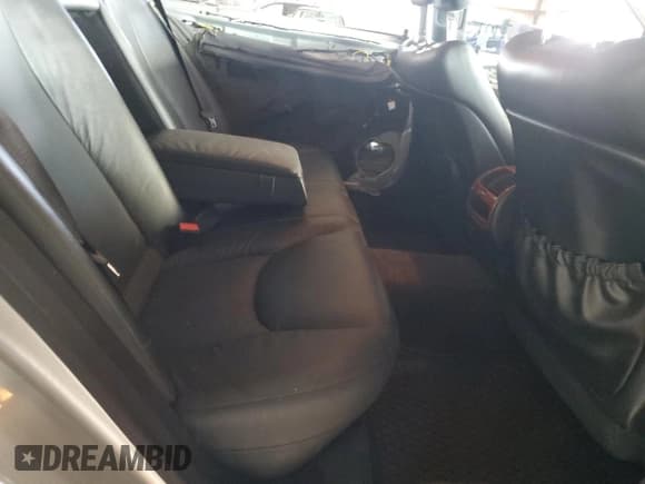 ✅ 2006 Mercedes-Benz S 430 • VIN: WDBNG70J26A471264 • Lot: 71204735. Wystawiony na Copart z przebiegiem 194 918 mil. Bezpłatny archiwum sprzedaży aukcyjnych z USA i szczegółowy raport historii pojazdu na DreamBid. Zdjęcie 10.