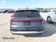 ✅ 2025 Audi Q5 Premium Plus • VIN: WA12AAGU6S2020551 • Lot: 43399256. Wystawiony na IAAI z przebiegiem 556 mil. Bezpłatny archiwum sprzedaży aukcyjnych z USA i szczegółowy raport historii pojazdu na DreamBid. Zdjęcie 15.