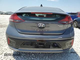 ✅ 2017 Hyundai Ioniq Blue • VIN: KMHC65LC0HU057409 • Lot: 66990154. Wystawiony na Copart z przebiegiem 56 501 mil. Bezpłatny archiwum sprzedaży aukcyjnych z USA i szczegółowy raport historii pojazdu na DreamBid. Zdjęcie 6.