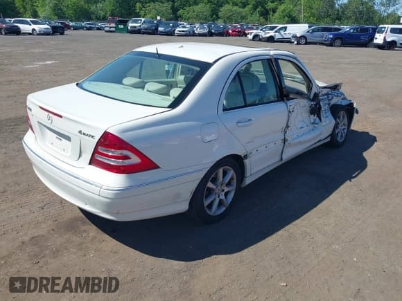 ✅ 2007 Mercedes-Benz C 280 Luxury • VIN: WDBRF92H47F891638 • Лот: 42307108. Опубликован ранее на IAAI с пробегом 79 130 миль. Бесплатный доступ к архиву аукционных продаж из США и подробный отчёт об истории автомобиля на DreamBid. Изображение 4.