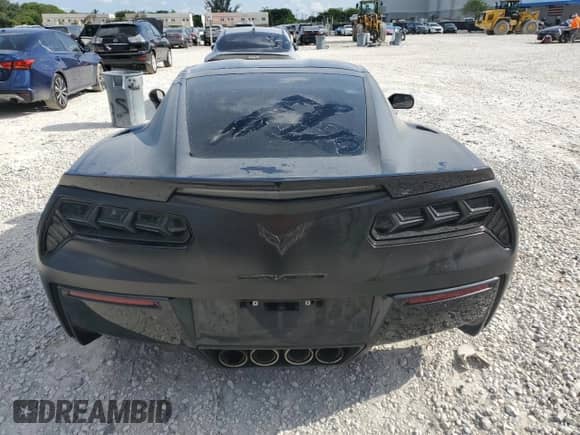2014 Chevrolet Corvette Z51 1LT z VIN 1G1YG2D75E5120218, wystawiony jako Copart lot #66126405 z przebiegiem 72 249 mil mil oraz Szkoda całkowita • Salvage title. Historia ofert i sprzedaży dostępna na DreamBid. Obrazek 6.