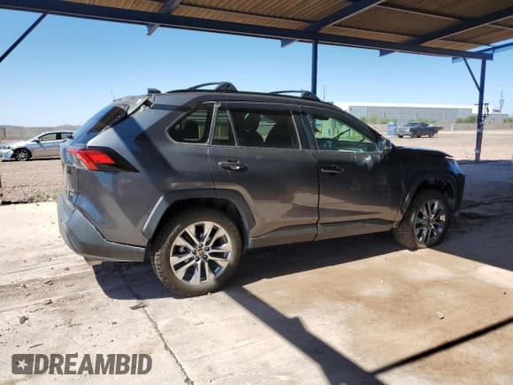 ✅ 2021 Toyota RAV4 XLE Premium • VIN: 2T3A1RFV5MC174433 • Lot: 72037575. Listed on Copart with 280,075 mi. Free auction sales archive from the USA and detailed vehicle history report at DreamBid. Image 3.