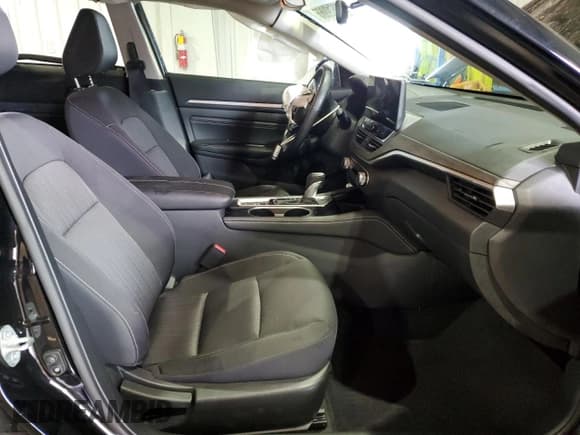 ✅ 2023 Nissan Altima SV • VIN: 1N4BL4DW6PN301719 • Lot: 92619965. Listed on Copart with 43,249 mi. Free auction sales archive from the USA and detailed vehicle history report at DreamBid. Image 7.