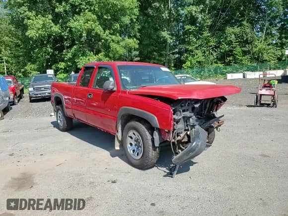 ✅ 2006 Chevrolet Silverado 1500 LS • VIN: 2GCEK19B261101225 • Lot: 70333244. Wystawiony na Copart z przebiegiem 214 034 mil mil. Skorzystaj z bezpłatnego archiwum sprzedaży aukcyjnych z USA i zobacz szczegółowy raport historii pojazdu na DreamBid. Zdjęcie 10.