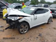 ✅ 2013 Hyundai Veloster Turbo • VIN: KMHTC6AE8DU096682 • Lot: 42974837. Wystawiony na IAAI z przebiegiem 77 365 mil. Bezpłatny archiwum sprzedaży aukcyjnych z USA i szczegółowy raport historii pojazdu na DreamBid. Zdjęcie 2.