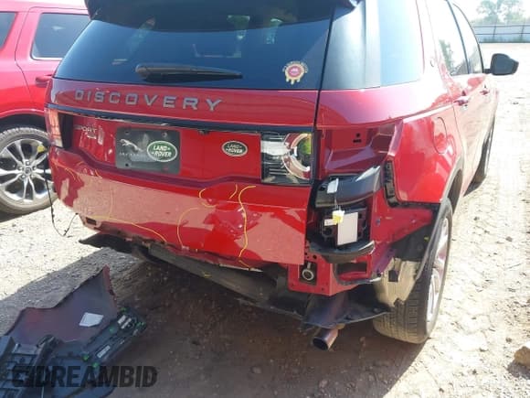 ✅ 2019 Land Rover Discovery Sport HSE • VIN: SALCR2FX4KH788605 • Lot: 43004762. Listed on IAAI with 81,422 mi. Free auction sales archive from the USA and detailed vehicle history report at DreamBid. Image 6.
