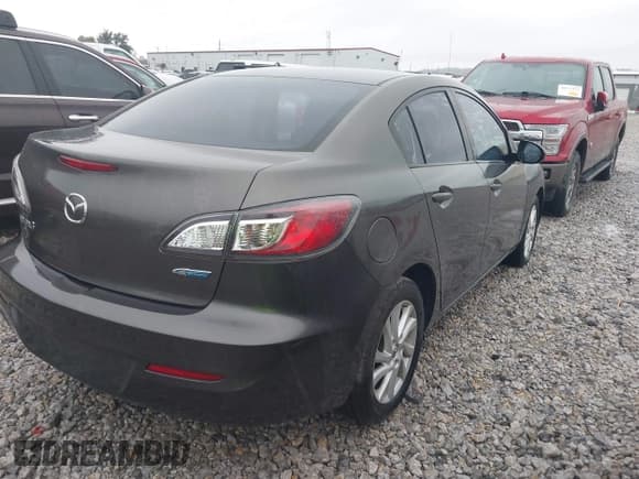 ✅ 2013 Mazda 3 i Touring • VIN: JM1BL1V78D1798887 • Лот: 43523467. Опубликован ранее на IAAI с пробегом 74 995 миль. Бесплатный доступ к архиву аукционных продаж из США и подробный отчёт об истории автомобиля на DreamBid. Изображение 4.