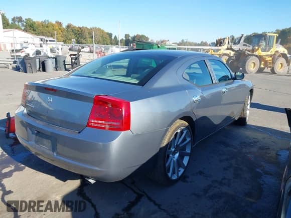 ✅ 2007 Dodge Charger • VIN: 2B3KA43G47H750871 • Лот: 43521985. Опубликован ранее на IAAI с пробегом 177 533 миль. Бесплатный доступ к архиву аукционных продаж из США и подробный отчёт об истории автомобиля на DreamBid. Изображение 4.