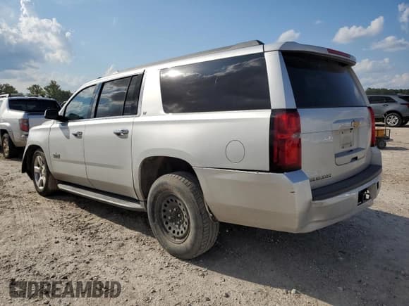 ✅ 2015 Chevrolet Suburban LT • VIN: 1GNSCJKC5FR726686 • Lot: 72442954. Wystawiony na Copart z przebiegiem 154 901 mil. Bezpłatny archiwum sprzedaży aukcyjnych z USA i szczegółowy raport historii pojazdu na DreamBid. Zdjęcie 2.