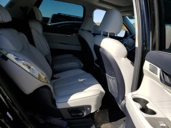 ✅ 2025 Hyundai Palisade Calligraphy • VIN: KM8R74GE9SU825697 • Лот: 83568894. Опубликован ранее на Copart с пробегом 2 468 миль. Бесплатный доступ к архиву аукционных продаж из США и подробный отчёт об истории автомобиля на DreamBid. Изображение 10.