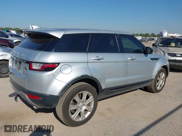 ✅ 2018 Land Rover Range Rover Evoque SE • VIN: SALVP2RX8JH322586 • Лот: 43195832. Опубликован ранее на IAAI с пробегом 73 971 миль. Бесплатный доступ к архиву аукционных продаж из США и подробный отчёт об истории автомобиля на DreamBid. Изображение 4.