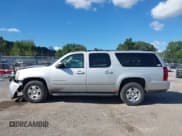 ✅ 2011 Chevrolet Suburban LT • VIN: 1GNSKJE31BR112484 • Lot: 43071981. Listed on IAAI with 235,471 mi. Free auction sales archive from the USA and detailed vehicle history report at DreamBid. Image 15.