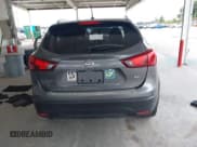 ✅ 2018 Nissan Rogue S • VIN: JN1BJ1CP4JW102990 • Lot: 42812568. Wystawiony na IAAI z przebiegiem 120 208 mil. Bezpłatny archiwum sprzedaży aukcyjnych z USA i szczegółowy raport historii pojazdu na DreamBid. Zdjęcie 16.