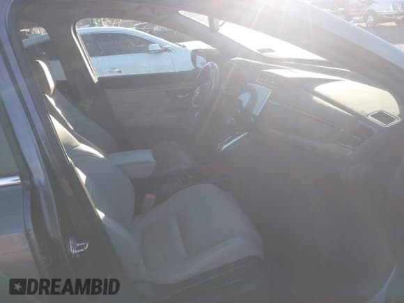 ✅ 2017 Honda CR-V Touring • VIN: 2HKRW2H97HH612456 • Lot: 43560410. Listed on IAAI with 120,652 mi. Free auction sales archive from the USA and detailed vehicle history report at DreamBid. Image 5.