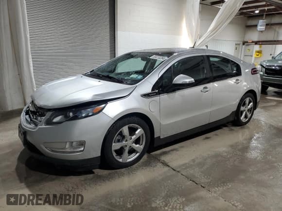 ✅ 2012 Chevrolet Volt • VIN: 1G1RA6E42CU128152 • Lot: 85220284. Wystawiony na Copart z przebiegiem 47 116 mil. Bezpłatny archiwum sprzedaży aukcyjnych z USA i szczegółowy raport historii pojazdu na DreamBid. Zdjęcie 1.